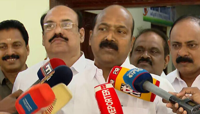 'നാലുതവണ മത്സരിച്ച ലാലി ആര്‍ക്കാണ് പെട്ടി കൊടുത്തത്; അത് പണം വാങ്ങി ആയിരുന്നോ'; കോഴ ആരോപണം ഉയര്‍ത്തിയ ലാലിക്കെതിരെ ഡിസിസി; ഉചിതമായ നടപടി സ്വീകരിക്കുമെന്ന് ജോസഫ് ടാജറ്റ്
