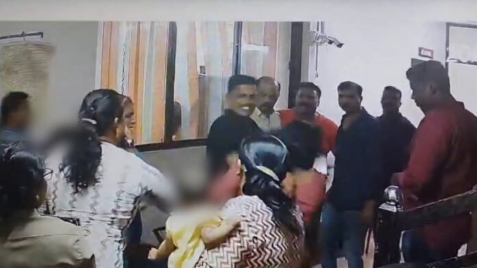​ഗർഭിണിയെ മുഖത്തടിച്ച് എസ്എച്ച്ഒ; സ്റ്റേഷനിലെ ദൃശ്യങ്ങൾ പുറത്ത്, മർദ്ദനമേറ്റത് പൊലീസ് കസ്റ്റഡിയിൽ എടുത്തയാളുടെ ഭാര്യയ്ക്ക്