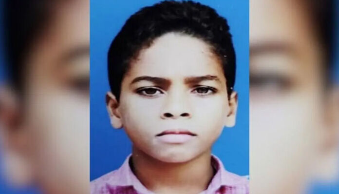 കടലില് വീണ പന്തെടുക്കാന് ശ്രമിക്കുന്നതിനിടെ തിരയില്പ്പെട്ടു; പൂന്തുറയില് 11കാരന് ദാരുണാന്ത്യം: രണ്ട് കുട്ടികളെ രക്ഷപ്പെടുത്തി കടലില് വീണ പന്തെടുക്കാന് ശ്രമിക്കുന്നതിനിടെ തിരയില്പ്പെട്ടു; പൂന്തുറയില് 11കാരന് ദാരുണാന്ത്യം: രണ്ട് കുട്ടികളെ രക്ഷപ്പെടുത്തി