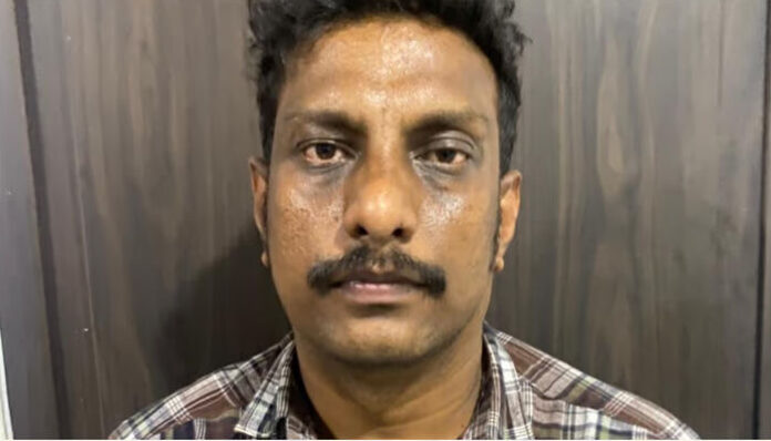 ആത്മഹത്യ ചെയ്യാൻ വിളിച്ചു വരുത്തി; കഴുത്തിൽ കുരുക്കിട്ടതിന് പിന്നാലെ സ്റ്റൂൾ തട്ടി മാറ്റി പെൺസുഹൃത്തിനെ കൊലപ്പെടുത്തി; യുവാവ് പിടിയിൽ