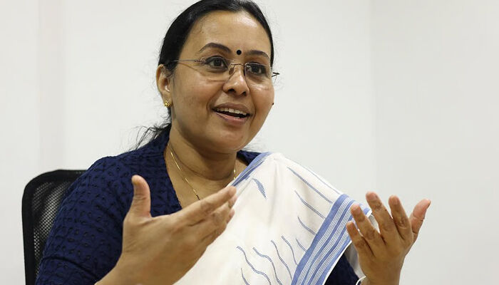 പ്രസവം നിർത്തിയ യുവതി വീണ്ടും പ്രസവിക്കണമെന്ന്..അങ്ങനെ ഞാൻ പറഞ്ഞോ?; വെറുതെ ഇല്ലാത്തത് പറയല്ലേ..; അത് പച്ചനുണ; സോഷ്യൽ മീഡിയയിൽ ചർച്ചയായി മന്ത്രിയുടെ വാക്കുകൾ