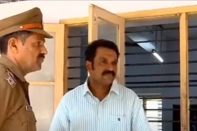 സോളാര്‍ പ്രതി ബിജു രാധാകൃഷ്ണൻ പുതിയ തട്ടിപ്പുമായി വീണ്ടും രംഗത്ത്; മൂന്ന് പുതിയ പേരുകളില്‍ ബിജുവിൻ്റെ രണ്ടാം വരവ്; കോടികള്‍ വാഗ്ദാനം നല്‍കി സന്നദ്ധ സംഘടനകളെ കുരുക്കാന്‍ ‘മെറിഡിയന്‍’; അമൃതാനന്ദമയി മഠത്തിന്റെ പേരും വ്യാജമായി ഉപയോഗിച്ചു; ആഡംബര കാറും ക്രൈസ്തവ ചിഹ്നങ്ങളും തട്ടിപ്പിന് മറ