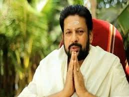 ശബരിമല സ്വർണക്കൊള്ളയിൽ നിർണായക നീക്കം; തന്ത്രി കണ്ഠരര് രാജീവര് കസ്റ്റഡിയിൽ