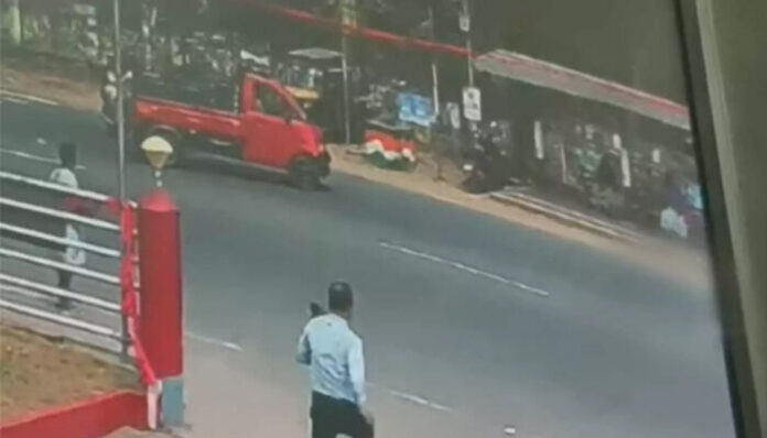 സീബ്രാ ലൈനിലൂടെ റോഡ് മുറിച്ചുകടക്കുന്നതിനിടെ ഗുഡ്സ് വാഹനം ഇടിച്ചു തെറിപ്പിച്ചു; വിദ്യാര്‍ഥിനിക്ക് ഗുരുതര പരിക്ക്