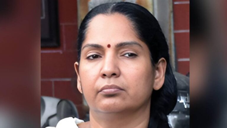 ജവഹർനഗർ വസ്തുതട്ടിപ്പ്: സബ് രജിസ്ട്രാർ അറസ്റ്റിൽ; കൈക്കൂലിയായി വാങ്ങിയത് 10 ലക്ഷവും 10 മൊബൈൽഫോണുകളും