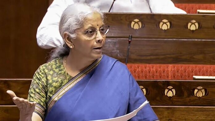 ‘ലോക്ക് ഡൗണോ, അതൊക്കെ അങ്ങ് പാകിസ്താനിൽ’; ക്ഷുഭിതയായി ധനമന്ത്രി, ഭീതി പരത്തരുതെന്ന് അഭ്യർഥന