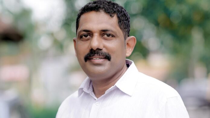 ആലപ്പുഴ കോൺഗ്രസിൽ പൊട്ടിത്തെറി: പൊട്ടിക്കരഞ്ഞ് സജി ജോസഫ്, രാജിവെച്ച് സ്വതന്ത്രനായി മത്സരിക്കും