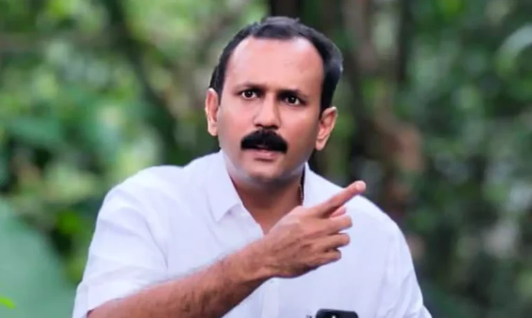 ‘സഭയെ അല്ല, വിമർശിച്ചത് ‘ദീപിക’യെ; സഭയുമായി അടുത്ത ബന്ധം; മാർ റാഫേൽ തട്ടിലിനെ സന്ദർശിച്ച് ഷോൺ ജോർജ്