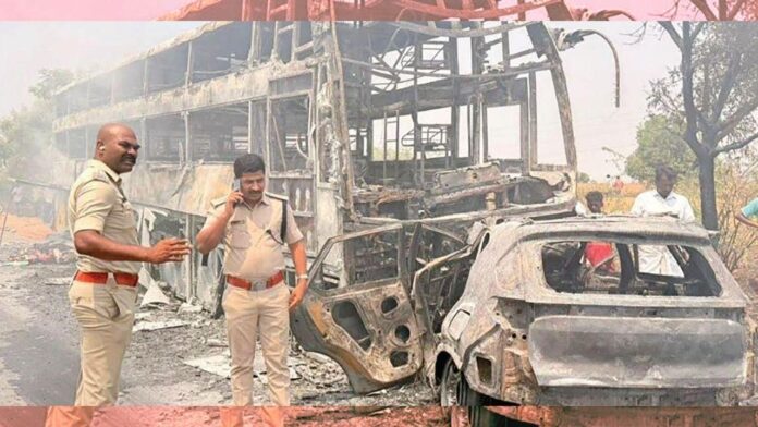 കാർ ബസുമായി കൂട്ടിയിടിച്ചു കത്തി ഒരു കുടുംബത്തിലെ ആറു പേർ വെന്തുമരിച്ചു; ബസും കത്തിയമർന്നു