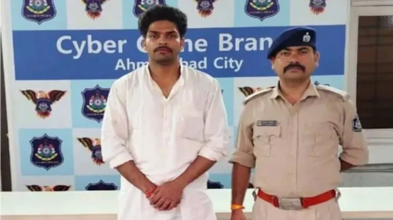 യുവതി സൗഹൃദം നിരസിച്ചു; എഐ (AI) ഉപയോഗിച്ച് മകളുടെയും ഉമ്മയുടെയും അശ്ലീല ചിത്രങ്ങൾ നിർമിച്ച പുരോഹിതൻ പിടിയിൽ