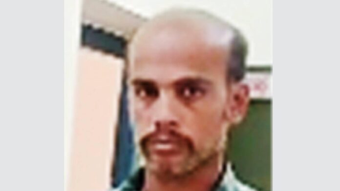 ഉസ്താദിന്റെ വേഷംധരിച്ച് പള്ളിയിലെത്തി 1.6 ലക്ഷം കവർന്നു; ബേപ്പൂർ സ്വദേശി പിടിയിൽ ഉസ്താദിന്റെ വേഷംധരിച്ച് പള്ളിയിലെത്തി 1.6 ലക്ഷം കവർന്നു; ബേപ്പൂർ സ്വദേശി പിടിയിൽ