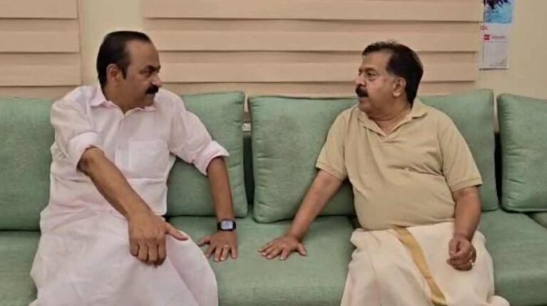 ആഭ്യന്തരം ചെന്നിത്തലയ്ക്ക് എങ്കിൽ ധനകാര്യം സതീശന്; വകുപ്പ് വിഭജനത്തിൽ പുതിയ ഫോർമുലയുമായി നിയുക്ത മുഖ്യമന്ത്രി