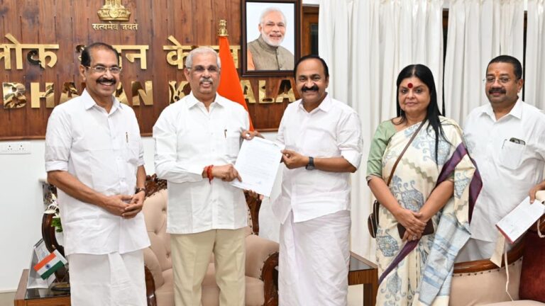 തിങ്കളാഴ്ച മുഖ്യമന്ത്രിയും 20 മന്ത്രിമാരും സത്യപ്രതിജ്ഞ ചെയ്യും; എംഎൽഎമാരുടെ സത്യപ്രതിജ്ഞ വ്യാഴാഴ്ച