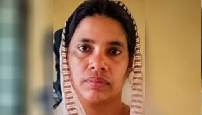 മുക്കത്തെ എംഡിഎംഎ വേട്ടയില്‍ ഫാഷന്‍ ഡിസൈനറും കുടുങ്ങി! കോടികളുടെ ലഹരി ഒഴുകിയത് യുവതിയുടെ അക്കൗണ്ട് വഴി; മുഖ്യപ്രതിയുടെ ഒളിവ് ജീവിതത്തിന് പണം നല്‍കിയ ഫാഷന്‍ ഡിസൈനര്‍ അറസ്റ്റില്‍
