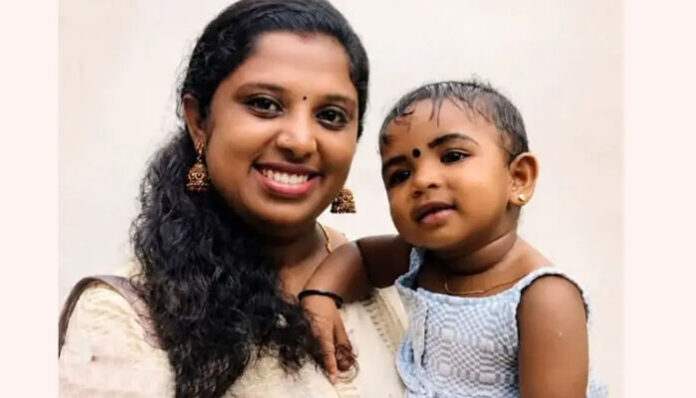 ഓച്ചിറയില്‍ സ്വകാര്യ ബസും കാറും കൂട്ടിയിടിച്ച് അപകടം; മരിച്ച യുവതിയുടെ കുഞ്ഞും മരിച്ചു