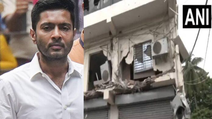 അഭിഷേക് ബാനർജിയുടെ എംപി ഓഫീസ് കെട്ടിടം ബുൾഡോസർകൊണ്ട് പൊളിച്ചുനീക്കി,‘നിർമാണം അനധികൃതം’ അഭിഷേക് ബാനർജിയുടെ എംപി ഓഫീസ് കെട്ടിടം ബുൾഡോസർകൊണ്ട് പൊളിച്ചുനീക്കി,‘നിർമാണം അനധികൃതം’