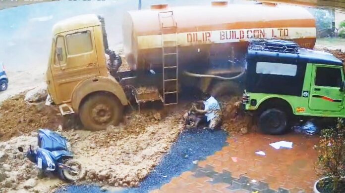 പാഞ്ഞുവരുന്ന മണ്ണും വെള്ളവും...; മേപ്പാടിയിലെ മണ്ണിടിച്ചിലിന്റെ ഞെട്ടിക്കുന്ന ദൃശ്യങ്ങൾ പുറത്ത്